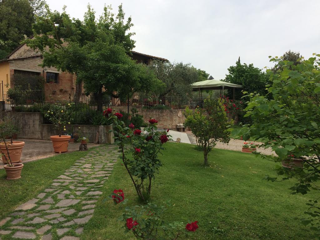 Podere Il Pero Siena Ngoại thất bức ảnh